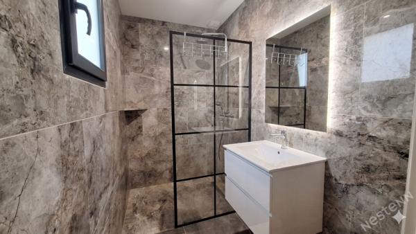 Maison neuve de plain pied 4 chambres, buanderie, jardin