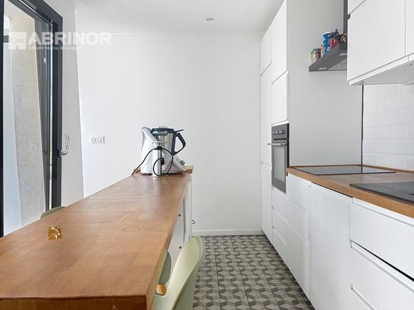 Lambersart Maison / Appartement 2 chambres possibilité 3, 1 bureau, 2 salles de bains, garage à vélo et jardin LAMBERSART