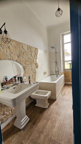 Le Mas-d'Agenais (47430) Grande maison, très lumineuse, 5 chambres, garage.