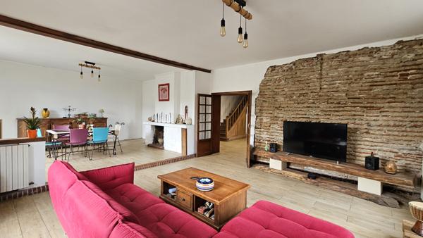 Le Mas-d'Agenais (47430) Grande maison, très lumineuse, 5 chambres, garage.