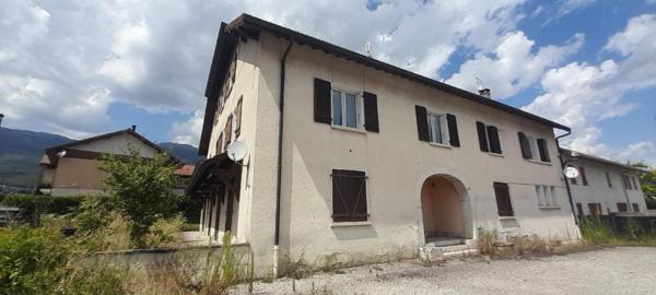 rare appartement t4 en rez de jardin