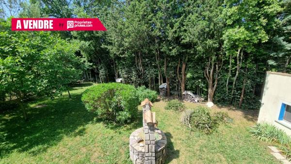 Besse Sur Issole Propriété 9 pièce(s) 237 m2 piscine terrain clos