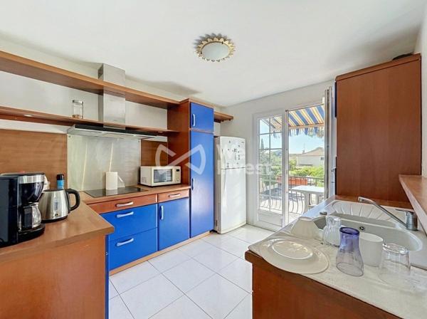 VILLA T6 LATTES CENTRE - FORT POTENTIEL POUR INVESTISSEUR OU PROJET DE RENOVATION