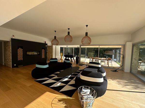 Maison 6 pièces d'exception 268 m2 , Bordeaux Maison 6 pièces d'exception 268 m2 , Bordeaux