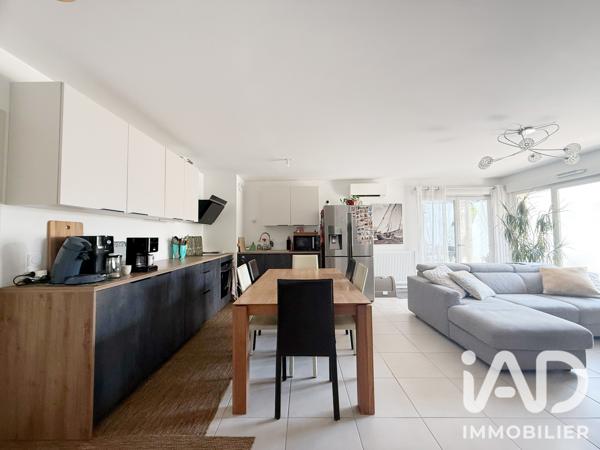 Appartement à vendre 3 pièces 71 m² Pierrefeu-du-Var