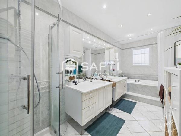 Propriété d’exception avec piscine sur les hauteurs de Loire-sur-Rhône