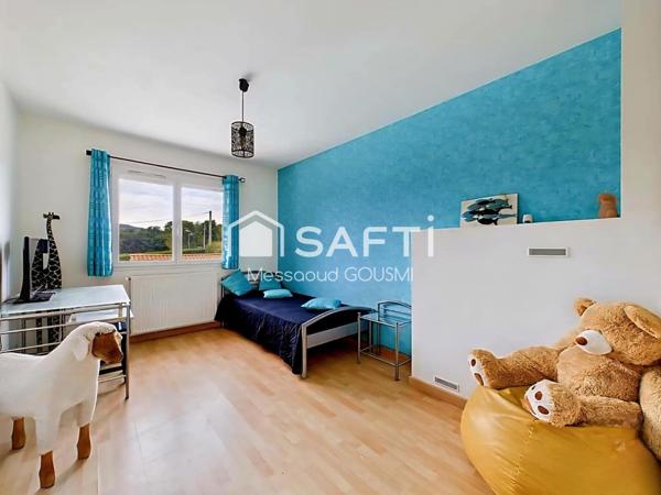 Propriété d’exception avec piscine sur les hauteurs de Loire-sur-Rhône