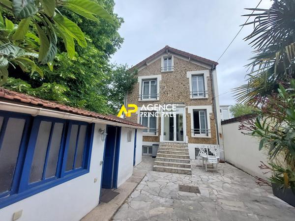 Maison Bezons €365 000 ** - Référence 4380