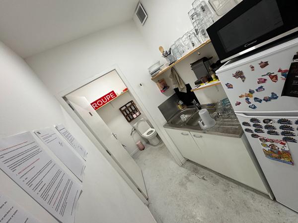 A LOUER : local commercial 450 m2 - Saint HERBLAIN
