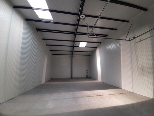 À LOUER - Local d'activité de 120 m² NEUF - Ouest de Nantes