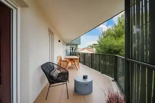 Marseille 8ème / Appartement / Terrasse / Box Garage