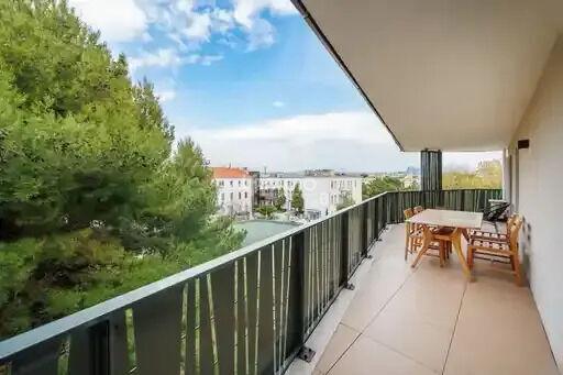 Marseille 8ème / Appartement / Terrasse / Box Garage