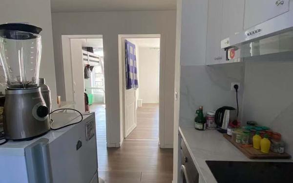 Appartement à vendre    3 pièces •  Paris 18