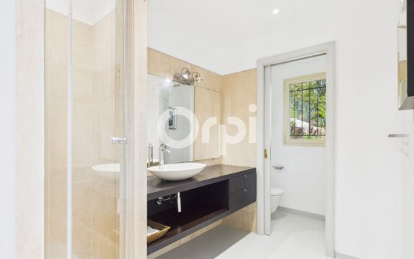 Maison à vendre    4 pièces • 118,04 m2 Mandelieu-la-Napoule