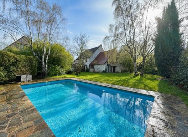 Vente                                                      Maison
                        
                     8 pièces                      280 m2                     à La Ferté-sous-Jouarre