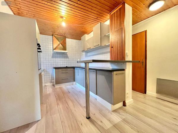 Maison à vendre à Gennes dans le Doubs (25660), ref : 25006-87-2025