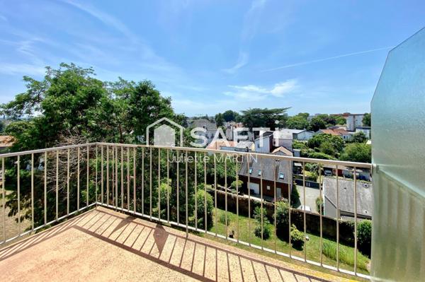 T3 TRAVERSANT – DERNIER ÉTAGE AVEC ASCENSEUR.