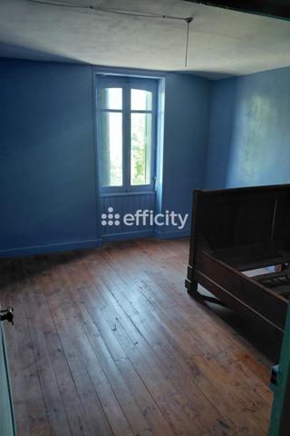 Maison
         7 pièces
        - 145 m² 118 000 € *
