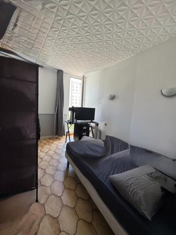 UN GRAND T4 TRAVERSANT À ST GABRIEL - BALCON VUE MER - RESIDENCE CALME - GARAGE EN SUS