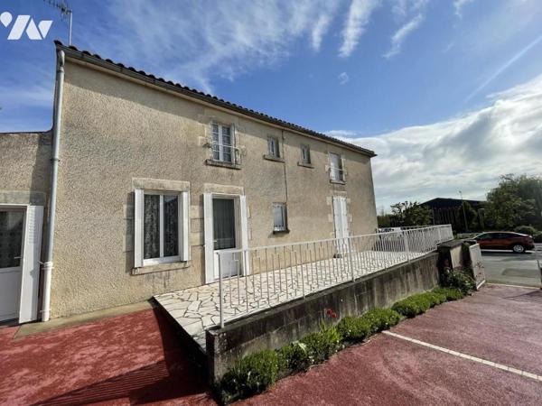 Maison d'habitation offrant environ 135 m² habitables sur une parcelle de 1193 m².