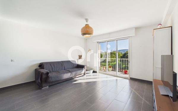 Appartement à vendre    3 pièces • 81 m2 Mandelieu-la-Napoule