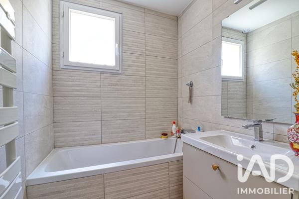 Maison à vendre 8 pièces 200,4 m² Groslay