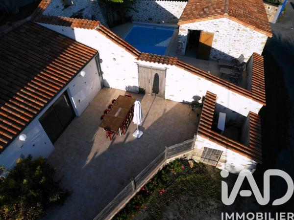 Maison à vendre 7 pièces 178 m² Le Poiré-sur-Vie