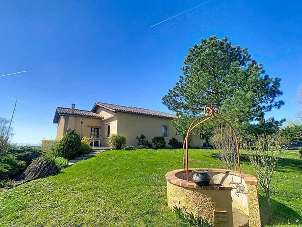 Villa vue panoramique avec studio et piscine