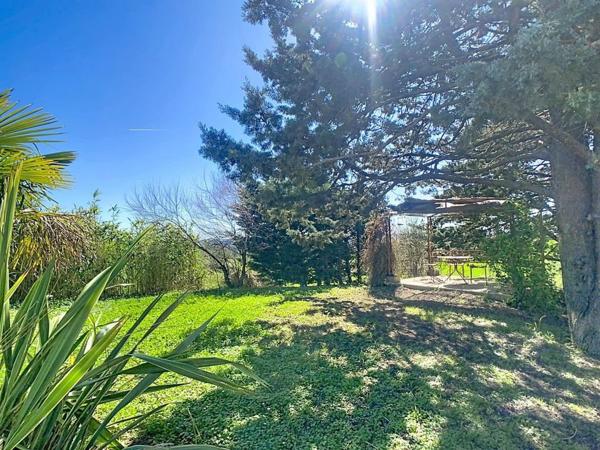 Villa vue panoramique avec studio et piscine