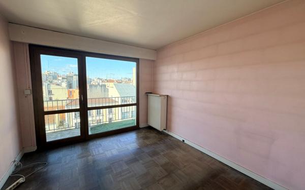 Appartement à vendre    3 pièces • 59 m2 Bagnolet