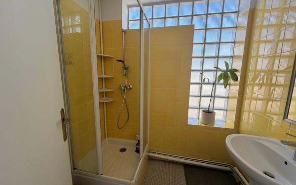 Appartement à vendre    3 pièces • 59 m2 Bagnolet