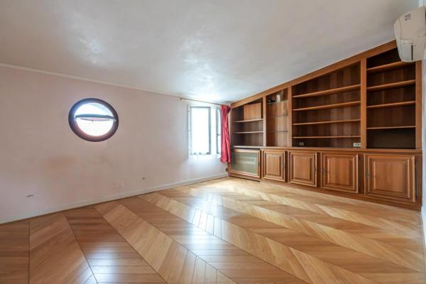 Rare maison familiale avec jardin à 8 min. du RER A