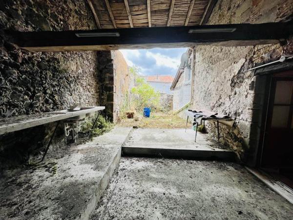 Maison à vendre |  Saint-Germain-de-Confolens |  4 pièces | 84 m²