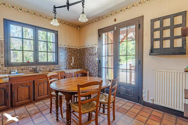 Maison à vendre |                                       Lignan-de-Bordeaux |                                        9 pièces  |  255 m²