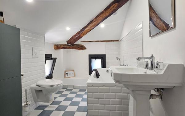 Maison à vendre    9 pièces • 203 m2 Santo-Pietro-di-Tenda