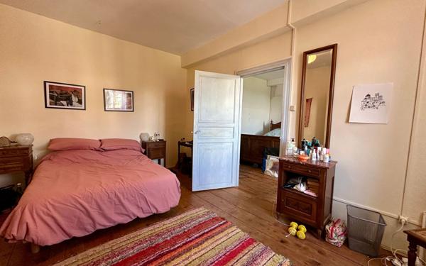 Maison à vendre    3 pièces •  Rouvenac