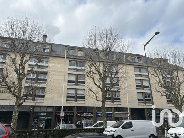 Appartement 2 pièces de 57 m² à Chantilly (60500)