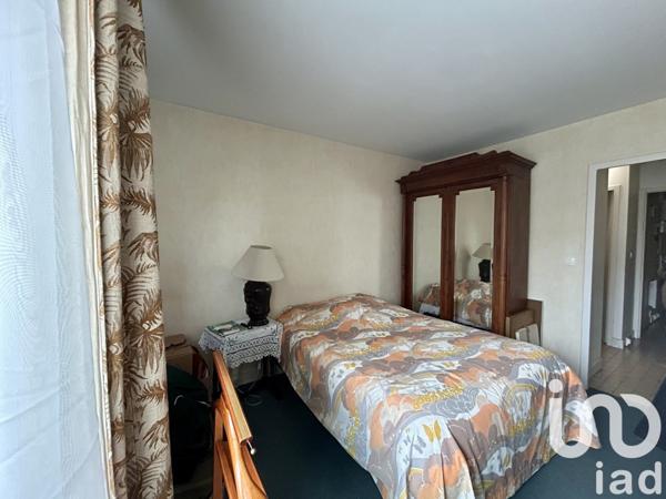 Appartement 2 pièces de 57 m² à Chantilly (60500)