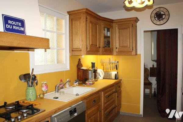 GRASSE/St-Antoine, Che. des Chèvrefeuilles. Propriété de 200m² avec piscine - Vente en NUE-PROPRIETE