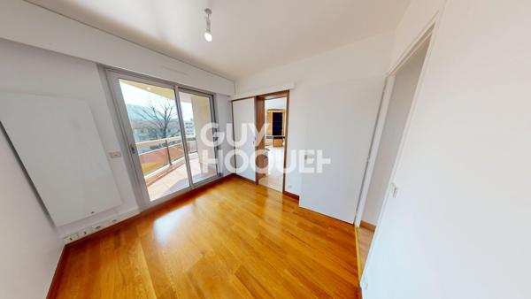 À louer – Appartement d’exception de 162 m² au dernier étage d’une résidence de standing à Voiron