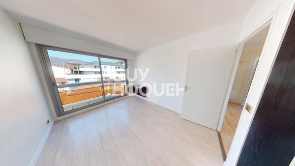 À louer – Appartement d’exception de 162 m² au dernier étage d’une résidence de standing à Voiron