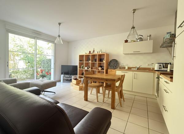 À 1 min de LA ROCHELLE APPARTEMENT T3 Rez-de-jardin