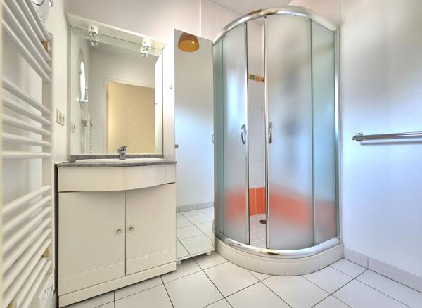À 1 min de LA ROCHELLE APPARTEMENT T3 Rez-de-jardin
