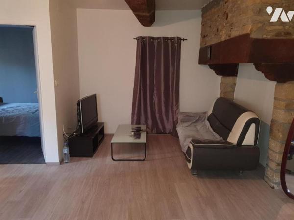 LA GUERCHE DE BGNE - Plein-Centre - Maison de ville avec cour et hangar