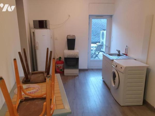 LA GUERCHE DE BGNE - Plein-Centre - Maison de ville avec cour et hangar