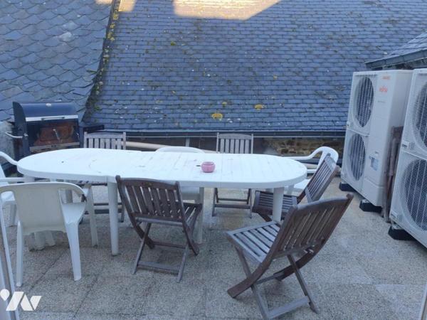 LA GUERCHE DE BGNE - Plein-Centre - Maison de ville avec cour et hangar