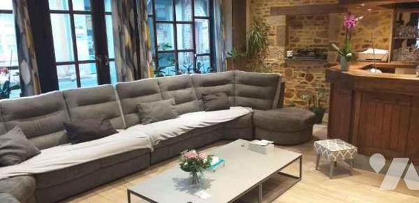 LA GUERCHE DE BGNE - Plein-Centre - Maison de ville avec cour et hangar