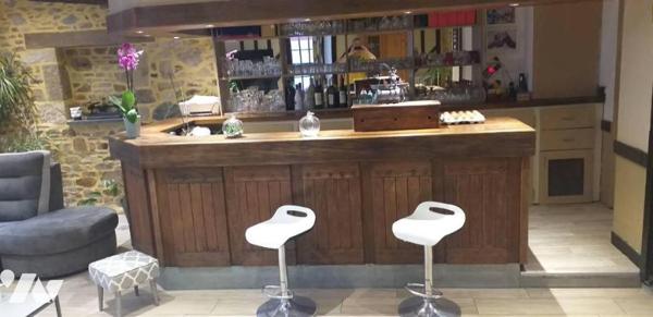 LA GUERCHE DE BGNE - Plein-Centre - Maison de ville avec cour et hangar