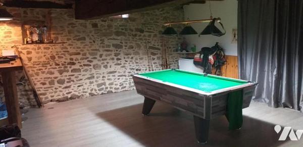 LA GUERCHE DE BGNE - Plein-Centre - Maison de ville avec cour et hangar