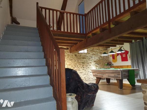 LA GUERCHE DE BGNE - Plein-Centre - Maison de ville avec cour et hangar